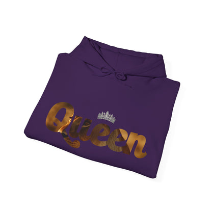 I Am Queen Unisex Heavy Blend™ Hooded Sweatshirt