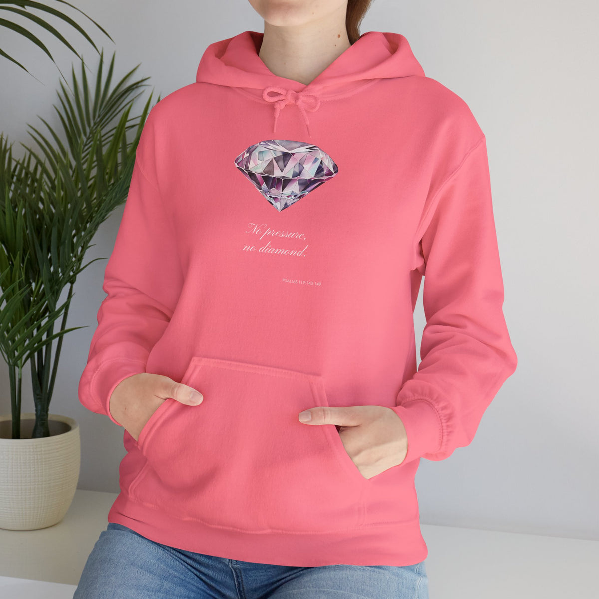 "No Pressure, no Diamond" Women's Heavy Blend™ Hooded Sweatshirt